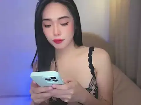 Madmoisellex online show from June 2026 02:32:02 PM