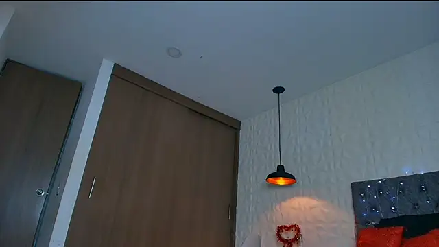 Snapshot of karol_dl chatting on November 2025 08:19:01 PM karol dl online show from November 2025 08:19:01 PM