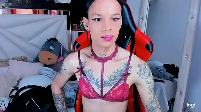 Snapshot of sara_slut21 chatting on December 2024 03:44:01 PM sara slut21 online show from December 2024 03:44:01 PM