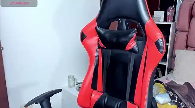 Snapshot of sara_slut21 chatting on March 2025 01:17:02 AM sara slut21 online show from March 2025 01:17:02 AM