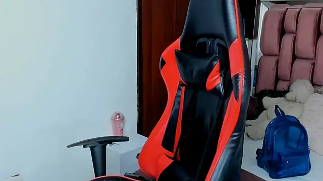 Snapshot of sara_slut21 chatting on March 2025 03:20:01 AM sara slut21 online show from March 2025 03:20:01 AM