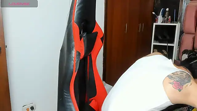 Snapshot of sara_slut21 chatting on March 2025 02:29:02 AM sara slut21 online show from March 2025 02:29:02 AM