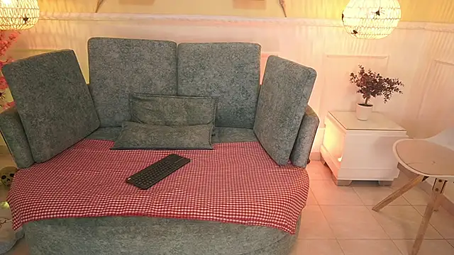 Snapshot of LoonaNyx chatting on October 2025 11:42:01 AM LoonaNyx online show from October 2025 11:42:01 AM