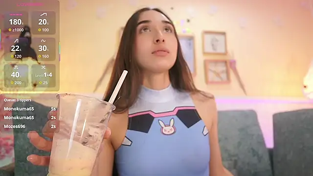 Snapshot of LoonaNyx chatting on October 2025 11:40:02 PM LoonaNyx online show from October 2025 11:40:02 PM