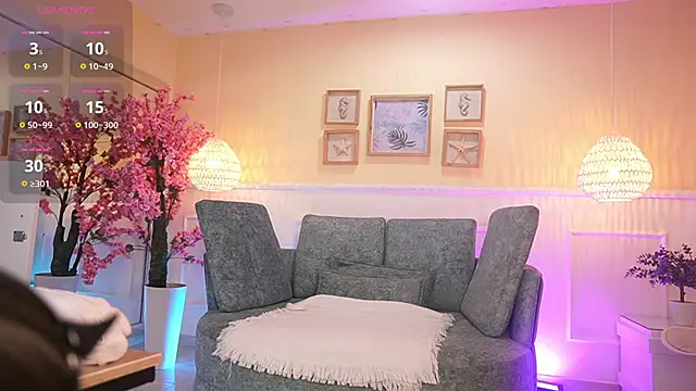 Snapshot of LoonaNyx chatting on November 2025 11:32:02 AM LoonaNyx online show from November 2025 11:32:02 AM