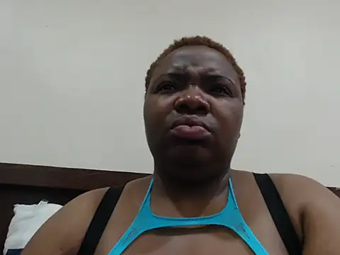 VoluptuousXX5 online show from September 2025 04:23:01 AM