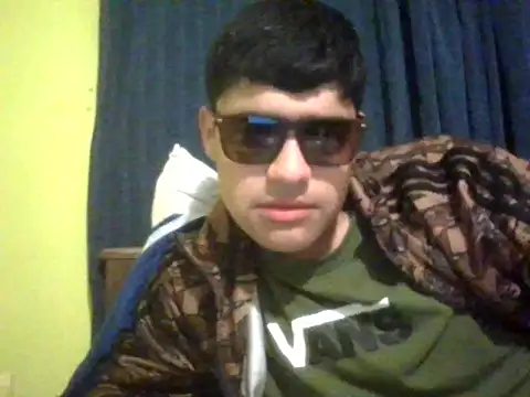 juanfritaa21 online show from September 2025 01:40:02 AM