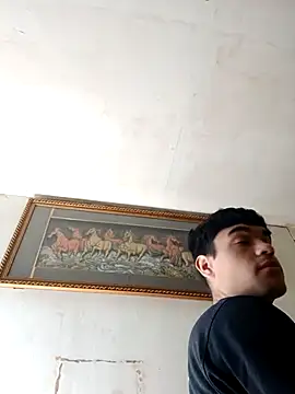 juanfritaa21 online show from December 2025 08:35:01 PM