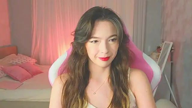 Snapshot of yuna_sunshy chatting on October 2025 11:26:02 PM yuna sunshy online show from October 2025 11:26:02 PM