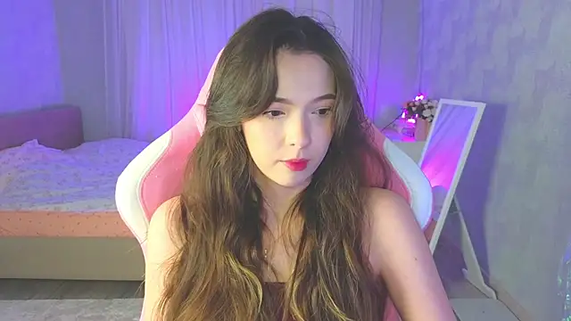 Snapshot of yuna_sunshy chatting on November 2025 12:43:01 AM yuna sunshy online show from November 2025 12:43:01 AM