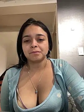 Emily Rivers  online show from October 2025 01:29:02 PM