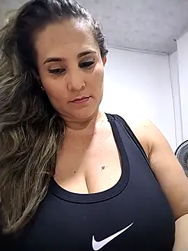 Snapshot of dayana2021 chatting on November 2025 09:25:02 PM dayana2021 online show from November 2025 09:25:02 PM