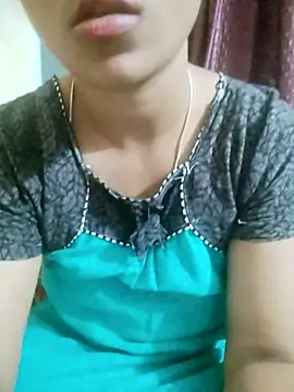 Snapshot of Varsha21 chatting on February 2026 11:28:01 AM Varsha21 online show from February 2026 11:28:01 AM