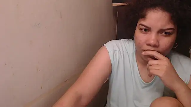 Snapshot of madelene chatting on October 2025 06:10:02 AM madelene online show from October 2025 06:10:02 AM