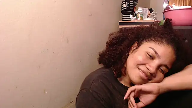 Snapshot of madelene chatting on October 2025 02:23:02 AM madelene online show from October 2025 02:23:02 AM