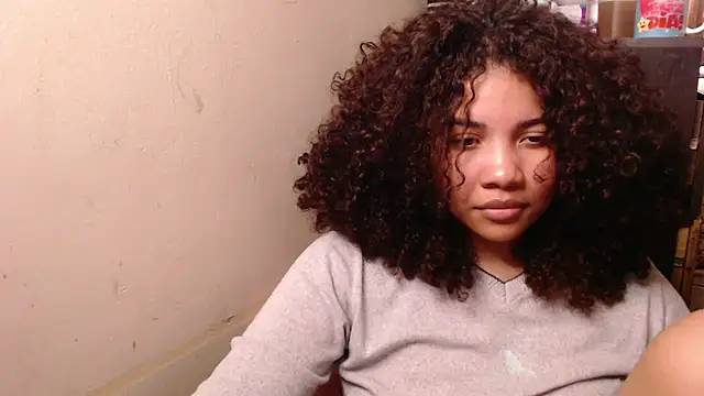 Snapshot of madelene chatting on October 2025 02:58:02 AM madelene online show from October 2025 02:58:02 AM