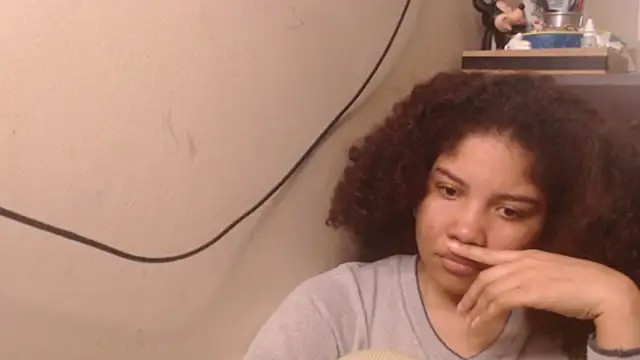 Snapshot of madelene chatting on November 2025 10:58:02 PM madelene online show from November 2025 10:58:02 PM