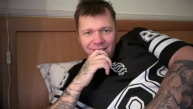 Snapshot of monster_d_2025 chatting on October 2025 12:24:02 PM monster d 2025 online show from October 2025 12:24:02 PM