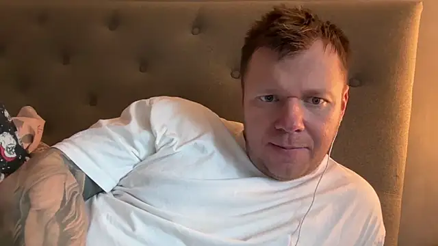 Snapshot of monster_d_2025 chatting on April 2026 06:00:02 AM monster d 2025 online show from April 2026 06:00:02 AM