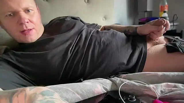 Snapshot of monster_d_2025 chatting on April 2026 08:42:01 AM monster d 2025 online show from April 2026 08:42:01 AM