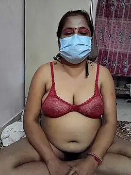 Snapshot of mature_mimi chatting on October 2025 06:31:02 PM mature mimi online show from October 2025 06:31:02 PM