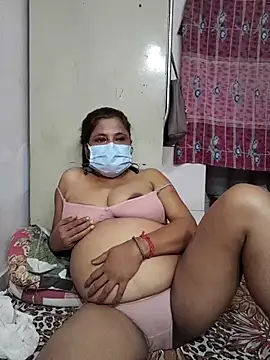 Snapshot of mature_mimi chatting on November 2025 06:09:02 PM mature mimi online show from November 2025 06:09:02 PM