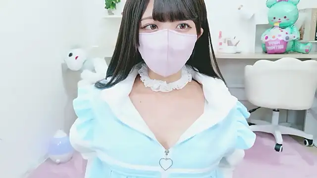 Snapshot of Reina_Fcup chatting on November 2025 11:42:02 AM Reina Fcup online show from November 2025 11:42:02 AM