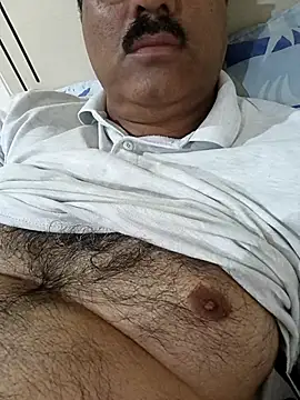 Snapshot of moonflower25 chatting on November 2025 09:08:01 AM moonflower25 online show from November 2025 09:08:01 AM