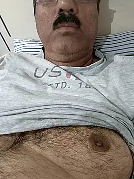 Snapshot of moonflower25 chatting on November 2025 08:42:01 AM moonflower25 online show from November 2025 08:42:01 AM