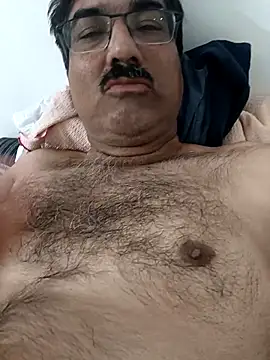 Snapshot of moonflower25 chatting on December 2025 04:47:01 PM moonflower25 online show from December 2025 04:47:01 PM