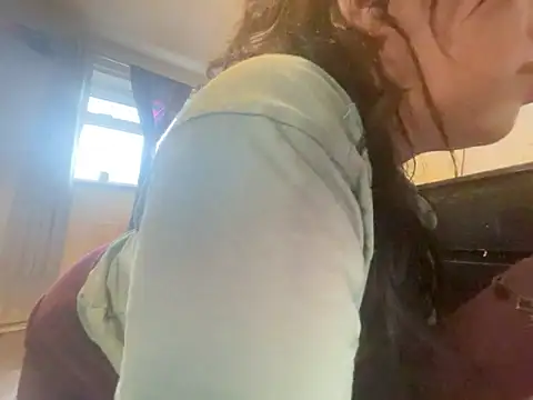 Curvysapphire online show from March 2026 06:52:01 AM