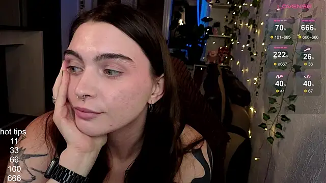 Snapshot of dorfmatratze__ chatting on October 2025 08:18:01 PM dorfmatratze online show from October 2025 08:18:01 PM