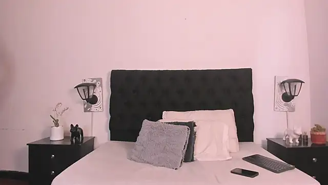 Lucio  Fox online show from September 2025 11:55:01 AM