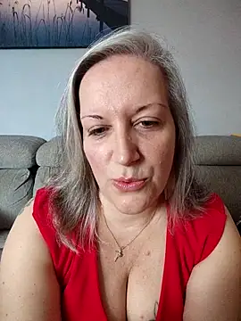 Snapshot of Feelineducentre chatting on October 2025 09:18:01 AM Feelineducentre online show from October 2025 09:18:01 AM