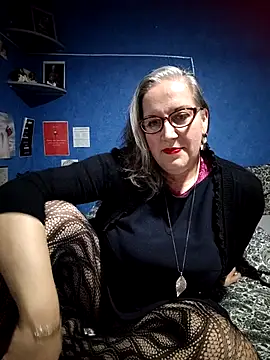 Snapshot of Feelineducentre chatting on November 2025 09:06:02 PM Feelineducentre online show from November 2025 09:06:02 PM