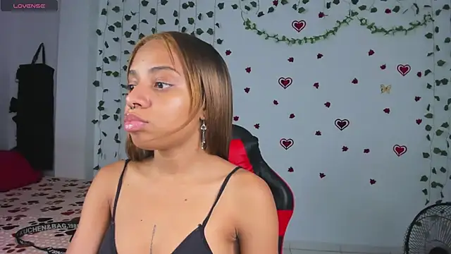 yumi hanna online show from April 2026 04:38:02 AM