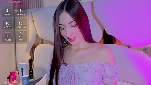 Snapshot of SofiJones_ chatting on December 2025 09:12:02 PM SofiJones online show from December 2025 09:12:02 PM