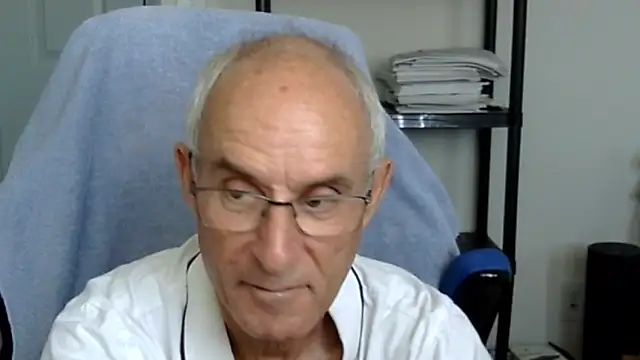 funone1999 online show from November 2025 08:42:01 PM