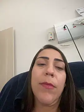 lucioliveira online show from November 2025 03:23:02 PM