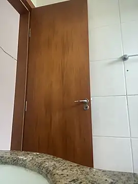 lucioliveira online show from February 2026 05:40:02 PM