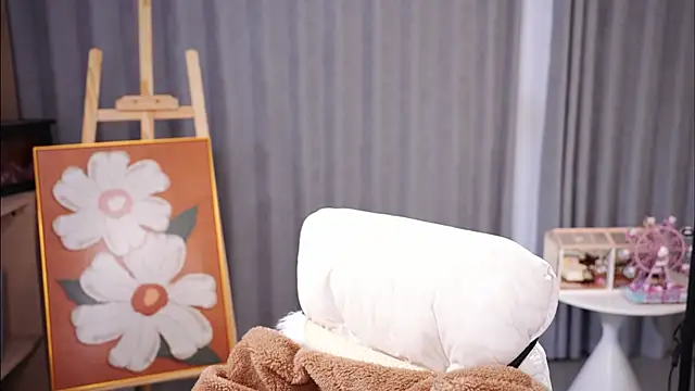 Snapshot of karina0703 chatting on December 2025 09:37:01 AM karina0703 online show from December 2025 09:37:01 AM