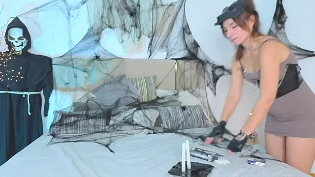 Snapshot of Little_mia__ chatting on October 2025 10:06:02 PM Little mia online show from October 2025 10:06:02 PM