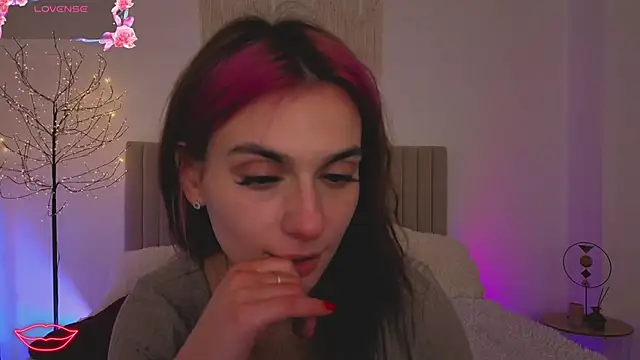 Little mia   online show from April 2026 09:43:01 PM