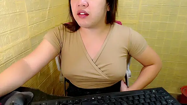 xUrDreamSlutWhore online show from October 2025 03:01:02 PM