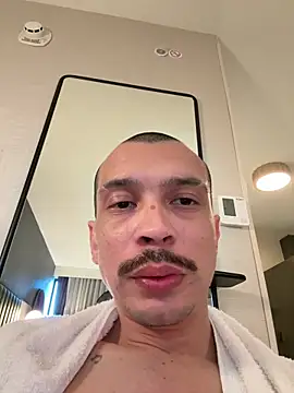 weeweesworld online show from March 2026 03:40:01 PM