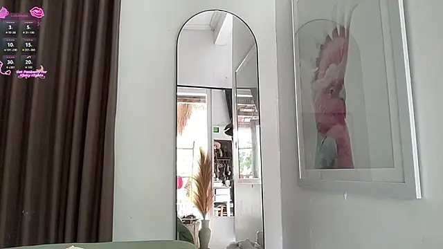 Snapshot of GoddessDove chatting on November 2025 01:04:02 AM GoddessDove online show from November 2025 01:04:02 AM