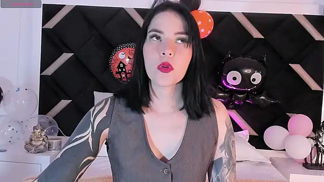 kate cass online show from October 2025 03:23:02 AM