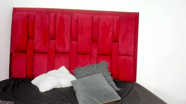 LilithVibe  online show from October 2025 03:03:02 AM