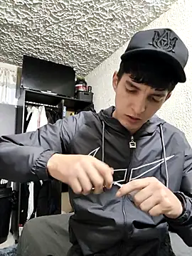 Jheampiiero online show from March 2026 09:43:02 PM