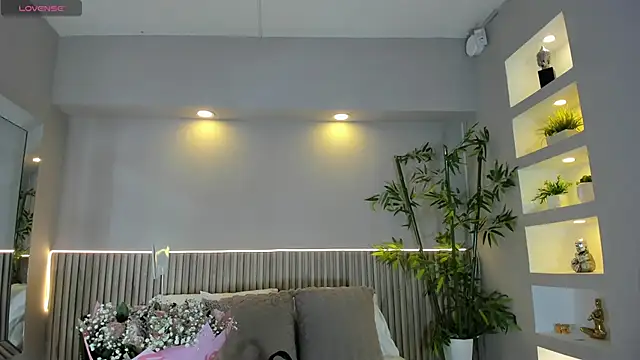 Snapshot of CarolineLee_ chatting on November 2025 10:41:02 PM CarolineLee online show from November 2025 10:41:02 PM